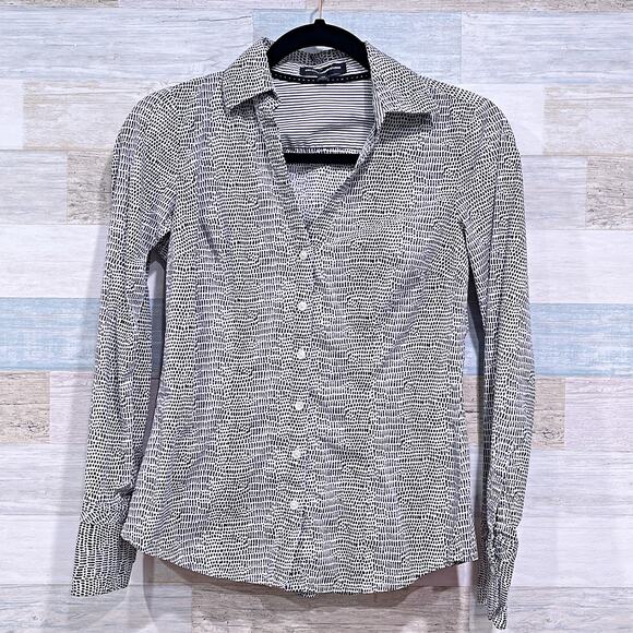 EXPRESS Stretch Button Down Shirt White Black Dots Work Dress Career Womens XS - Picture 1 of 6